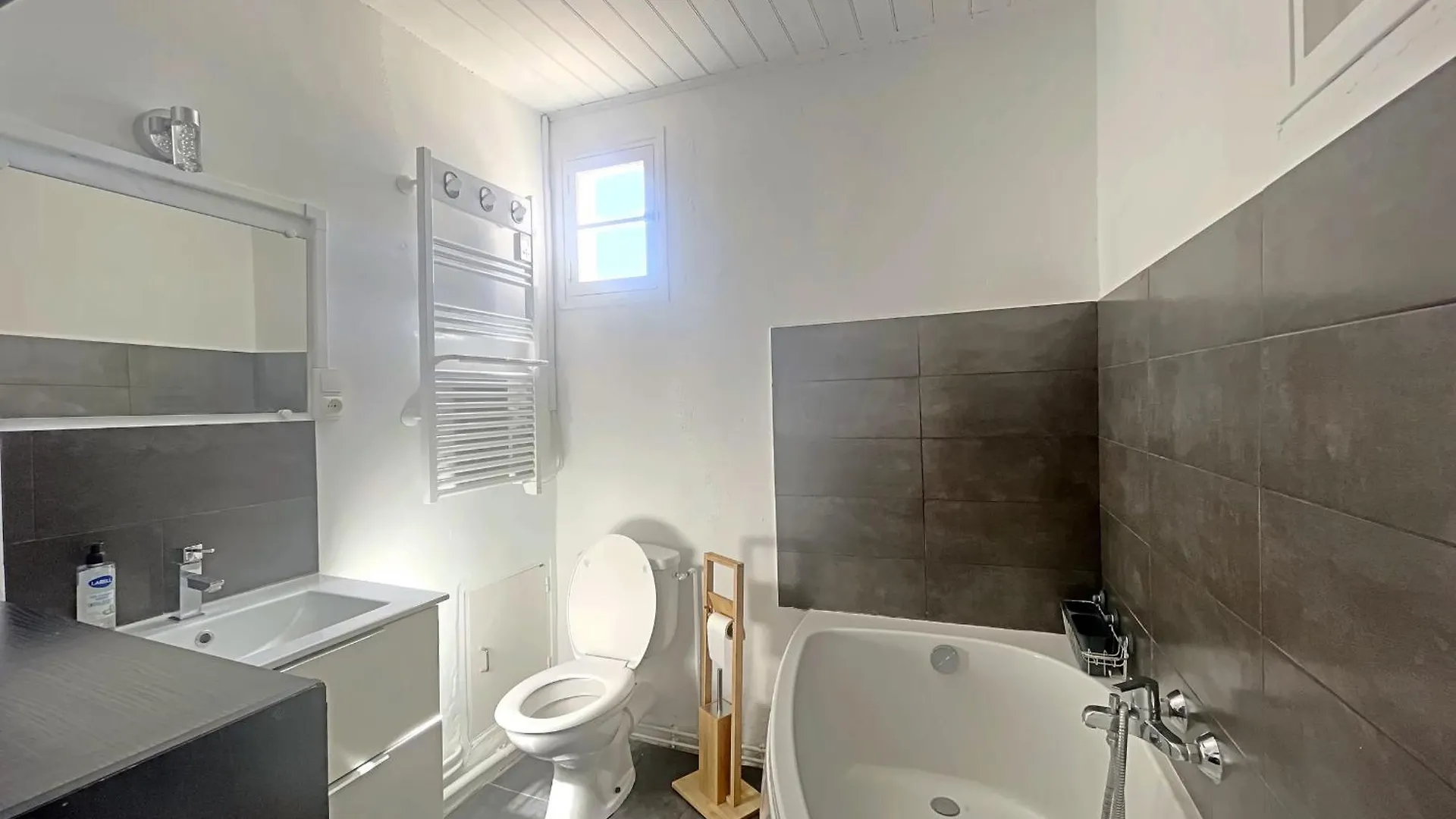 Maison 7 Pers, Jardin, Parking, Animaux Admis - Saintes-Maries-De-La-Mer - Fr-1-475-147 France