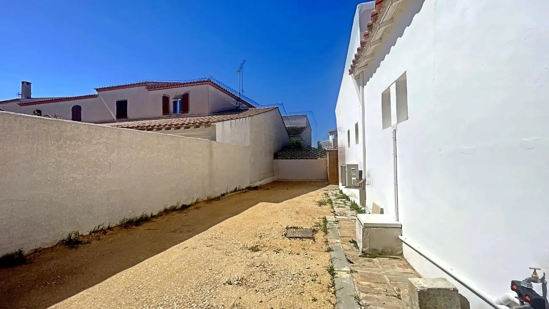 Holiday home Maison 7 Pers, Jardin, Parking, Animaux Admis - Saintes-Maries-De-La-Mer - Fr-1-475-147 France